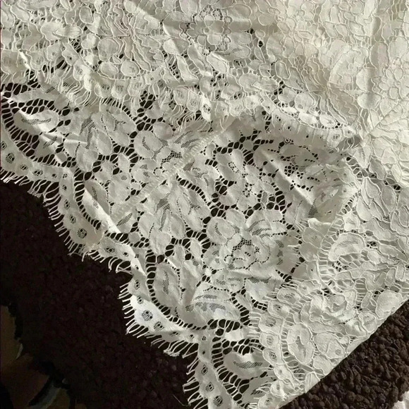 Lulus - Picture 3 of 6